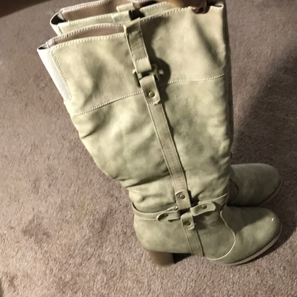 Fall boots